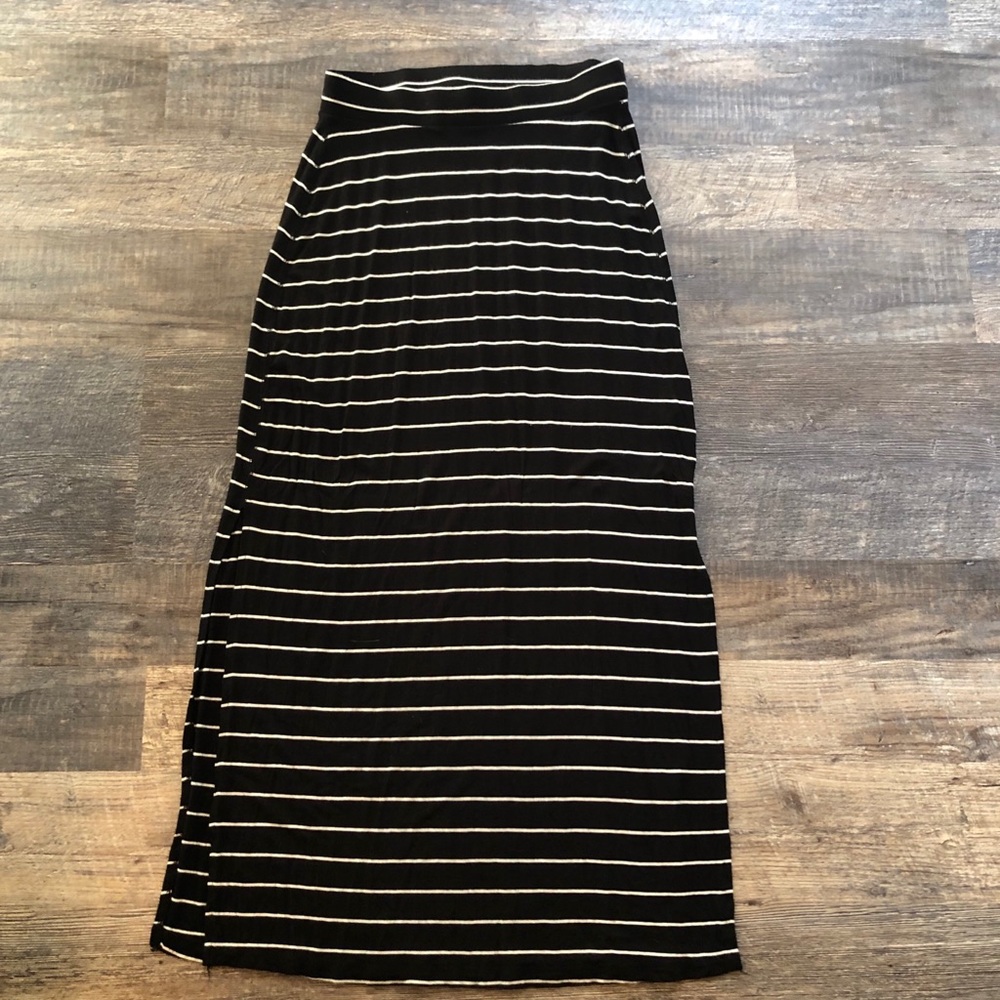 Old Navy Maxi skirt